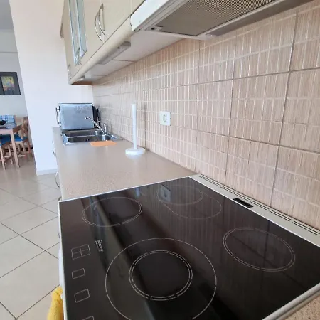 Natural Sea View Apartment *