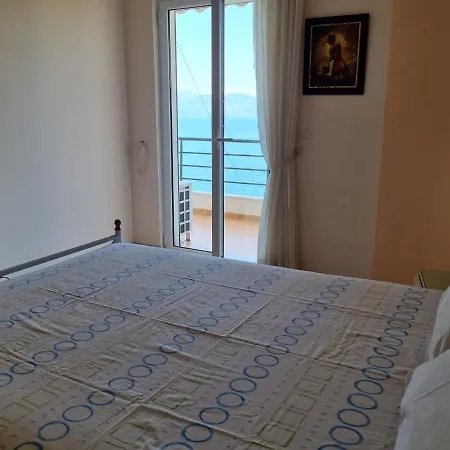 Natural Sea View Apartment شقة *
