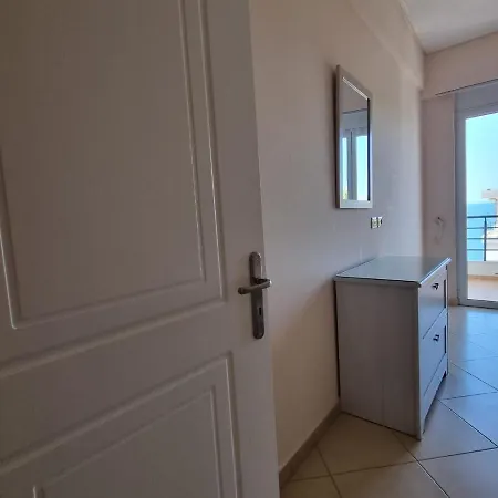 Natural Sea View Apartment شقة *